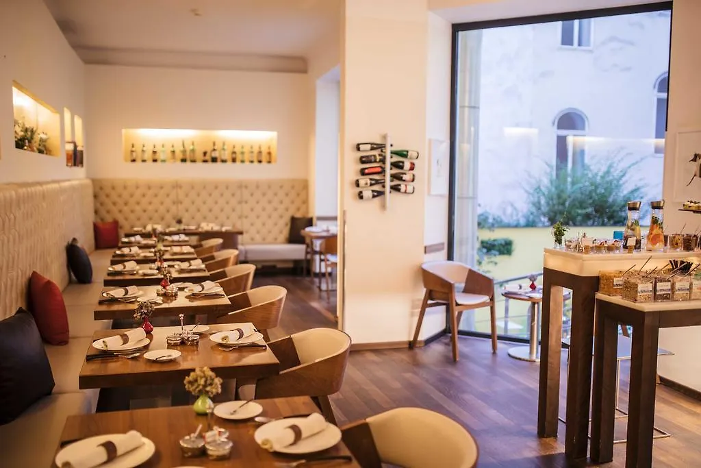 Hotel Rathaus - Wein & Design Viena 4*,  Austria