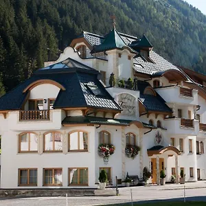 Tanzer Hotel
