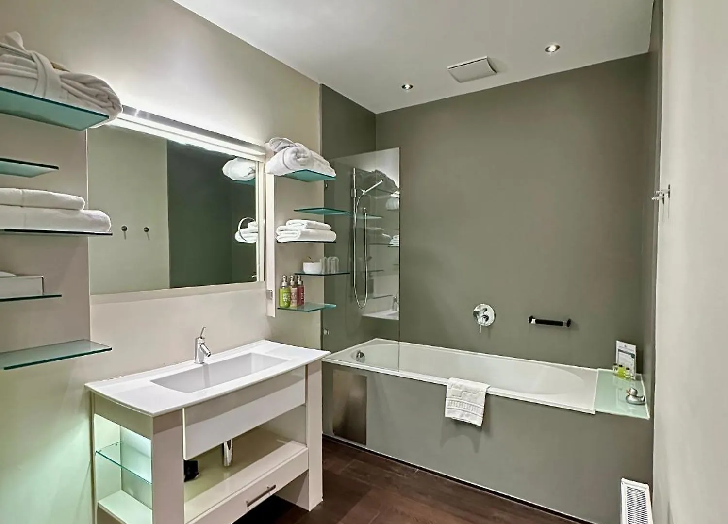 Hotel Rathaus - Wein & Design Vienna 4*,  Austria