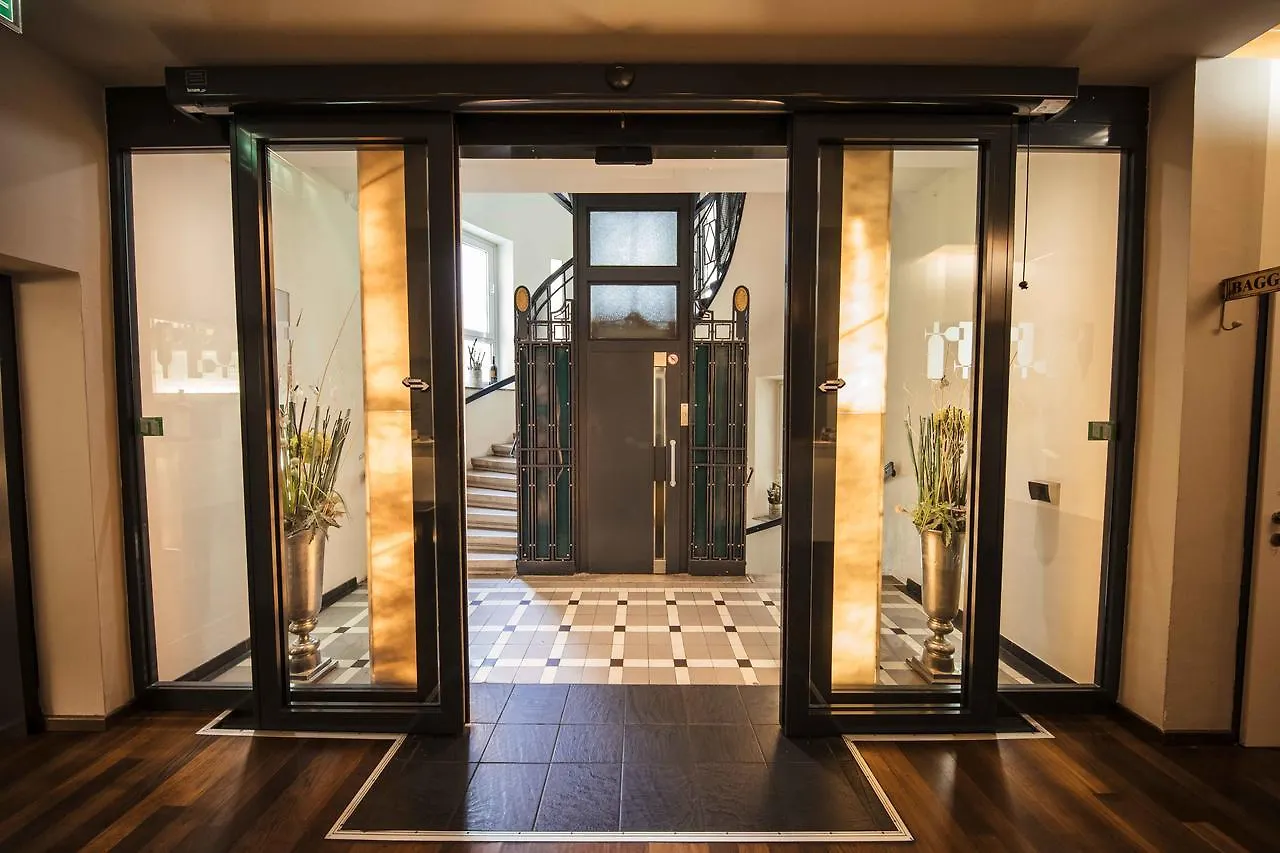 Hotel Rathaus - Wein & Design Vienna 4*,  Austria