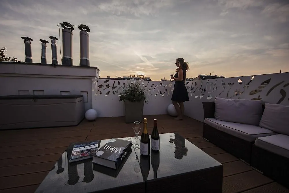 Hotel Rathaus - Wein & Design Wenen 4*,